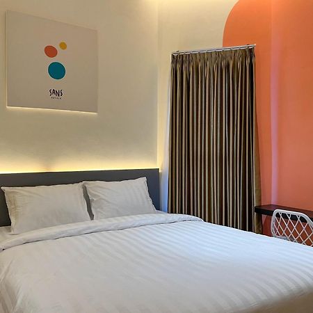 Sans Hotel Premiere Majapahit Semarang Eksteriør billede