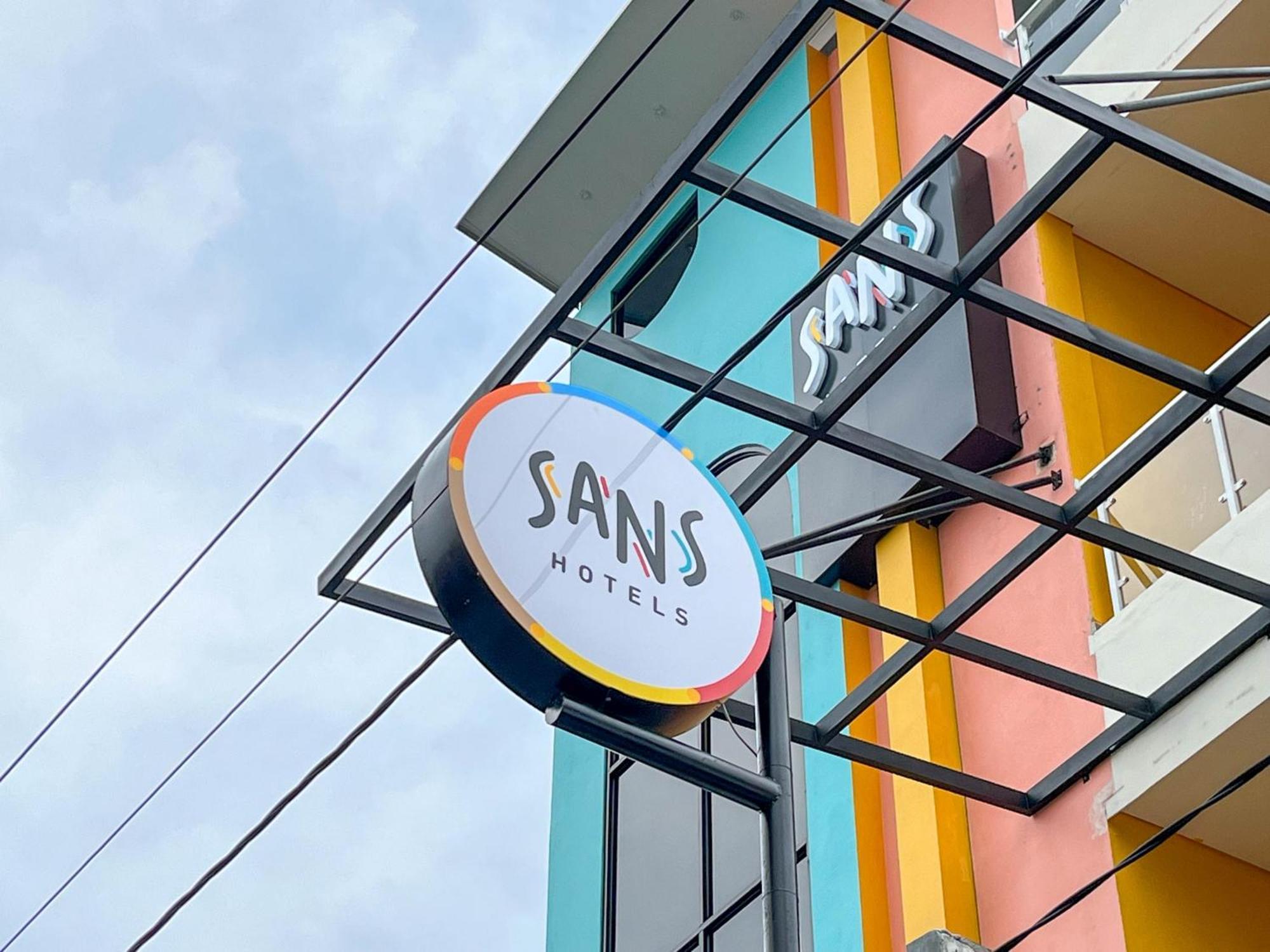 Sans Hotel Premiere Majapahit Semarang Eksteriør billede