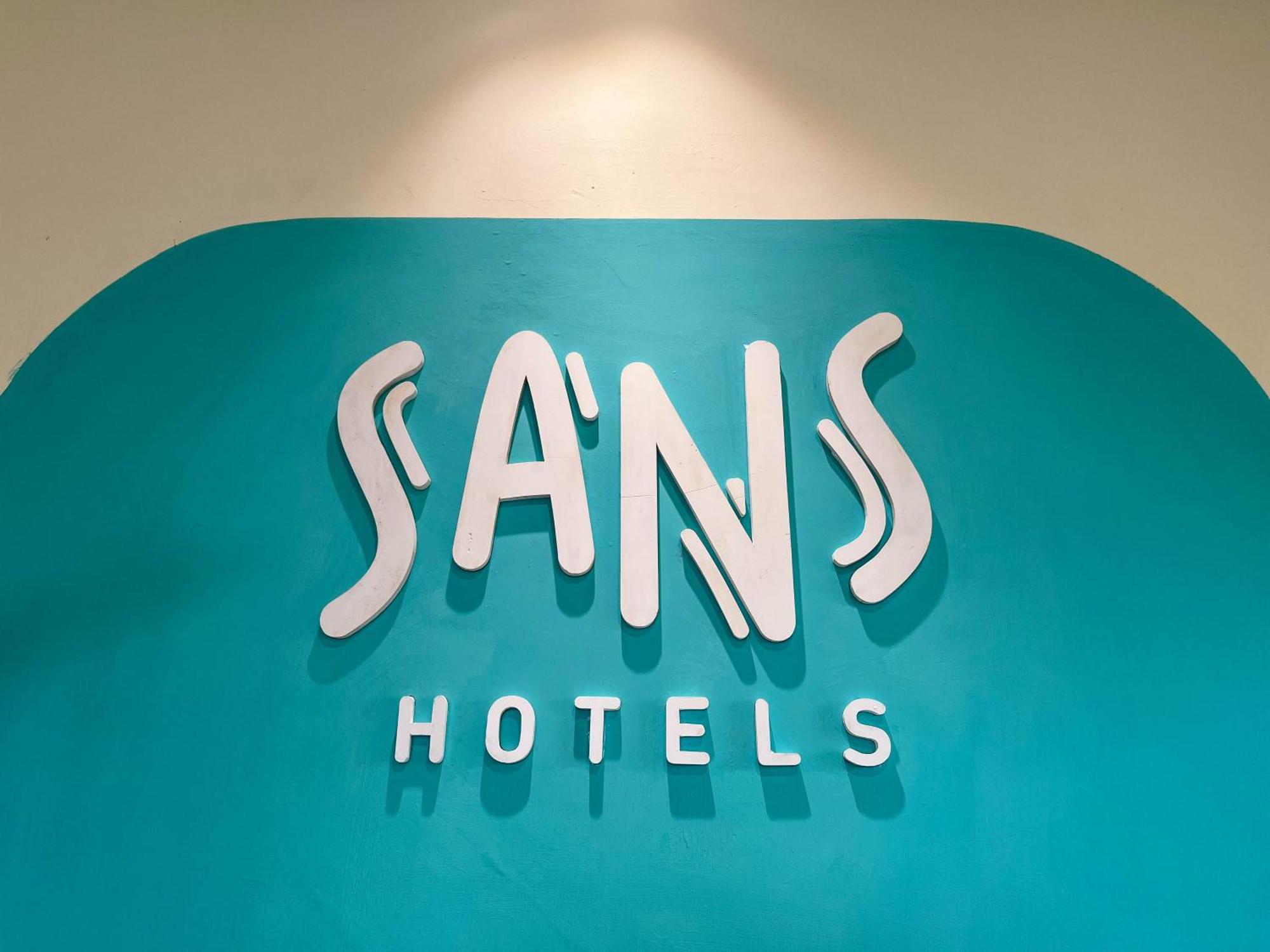 Sans Hotel Premiere Majapahit Semarang Eksteriør billede