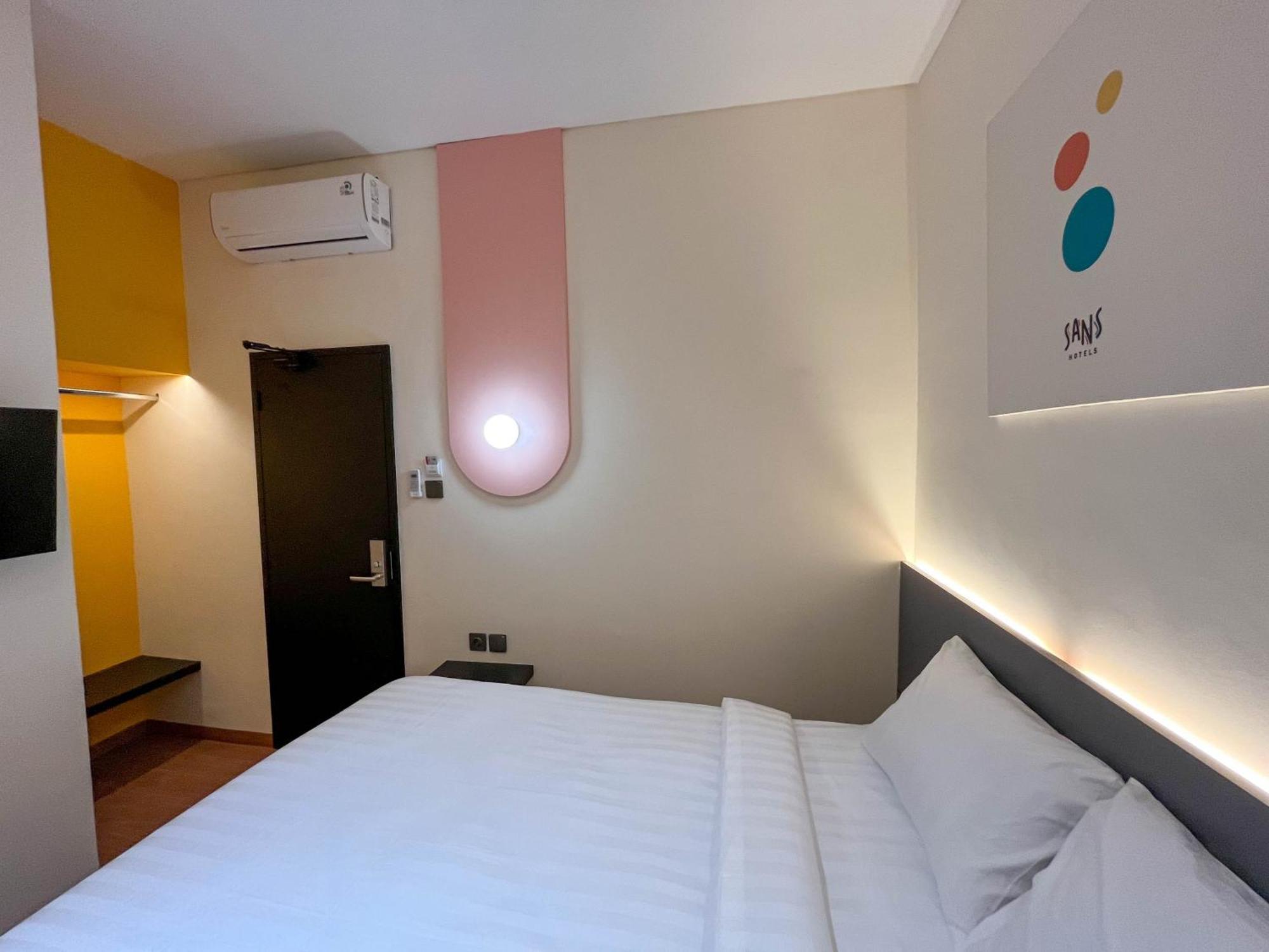 Sans Hotel Premiere Majapahit Semarang Eksteriør billede