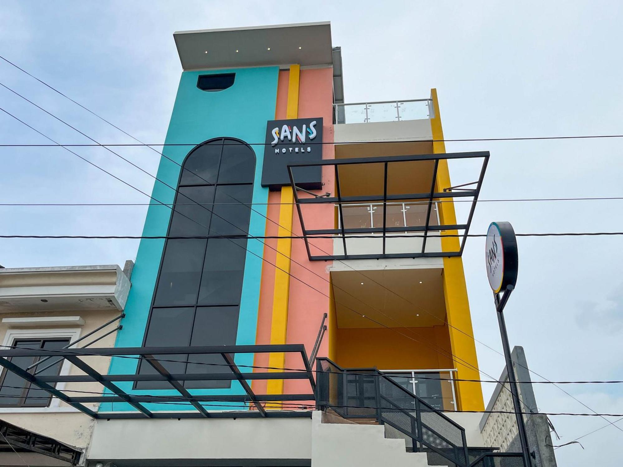 Sans Hotel Premiere Majapahit Semarang Eksteriør billede