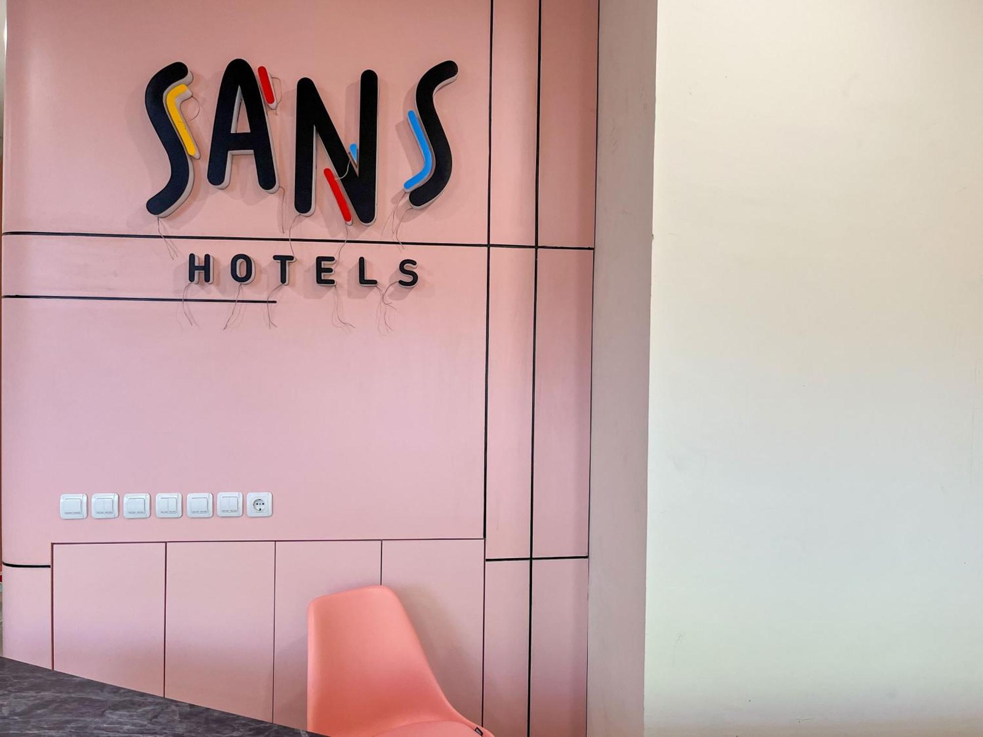 Sans Hotel Premiere Majapahit Semarang Eksteriør billede